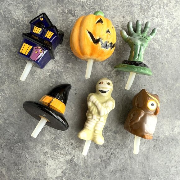 11 NORA FLEMING Minis Lot + Storage Display Box Christmas Halloween Zombie Hand - Picture 6 of 10